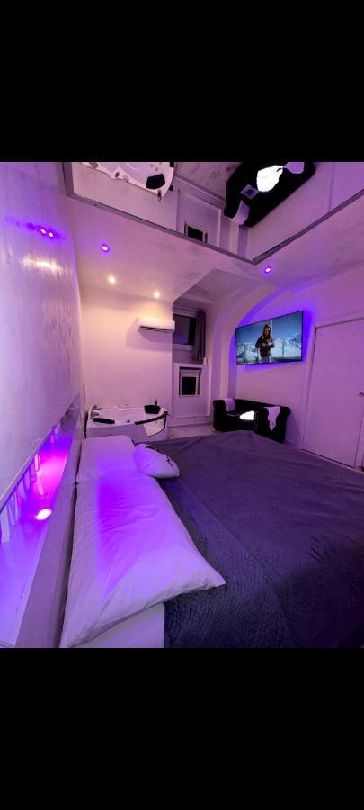 Liebeshotel Moya Suites